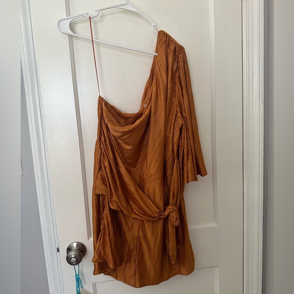 All Weekend Satin Romper - Picture 3 of 3